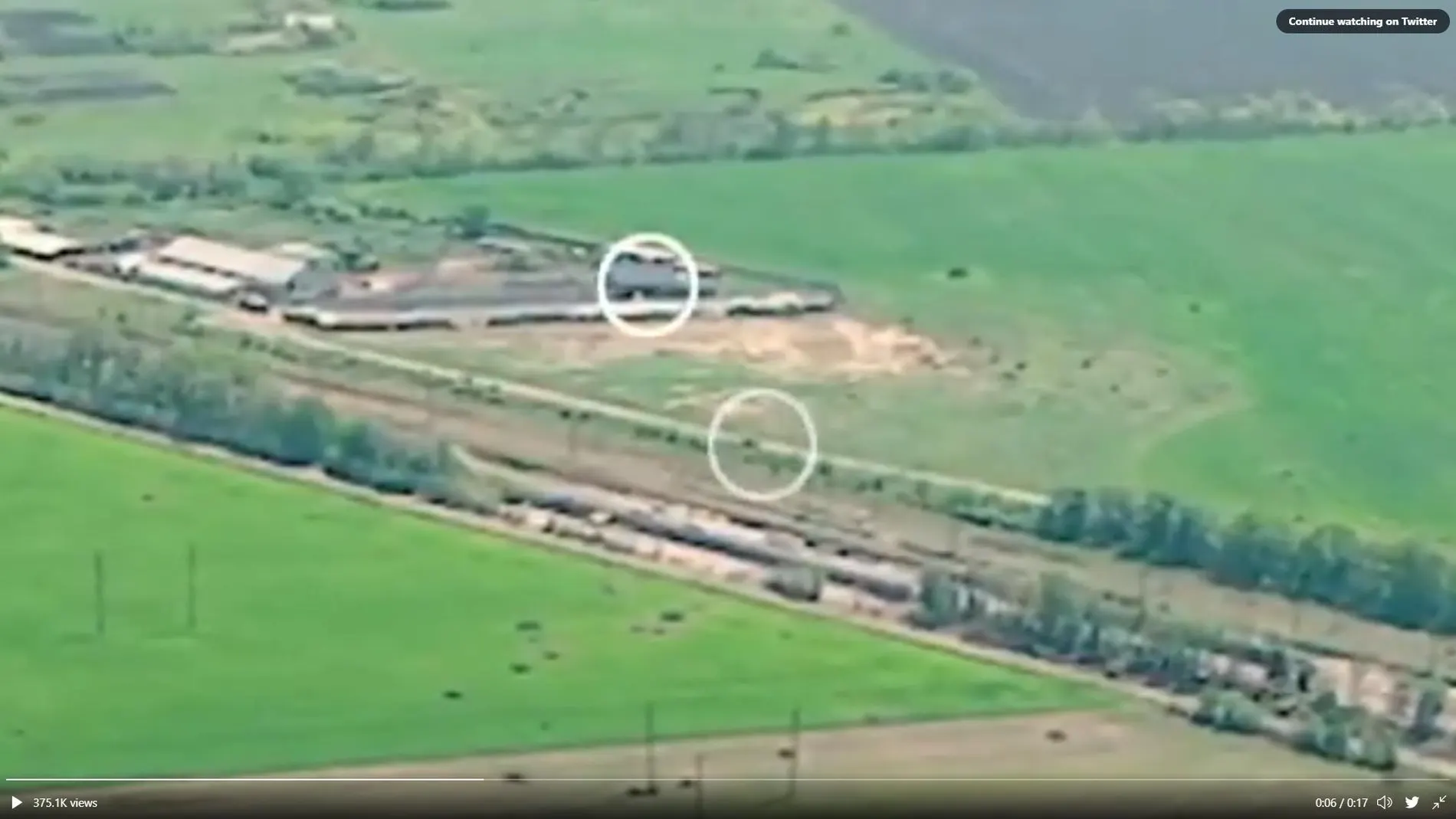 Imagen del vídeo del ataque a dos vehículos blindados rusos