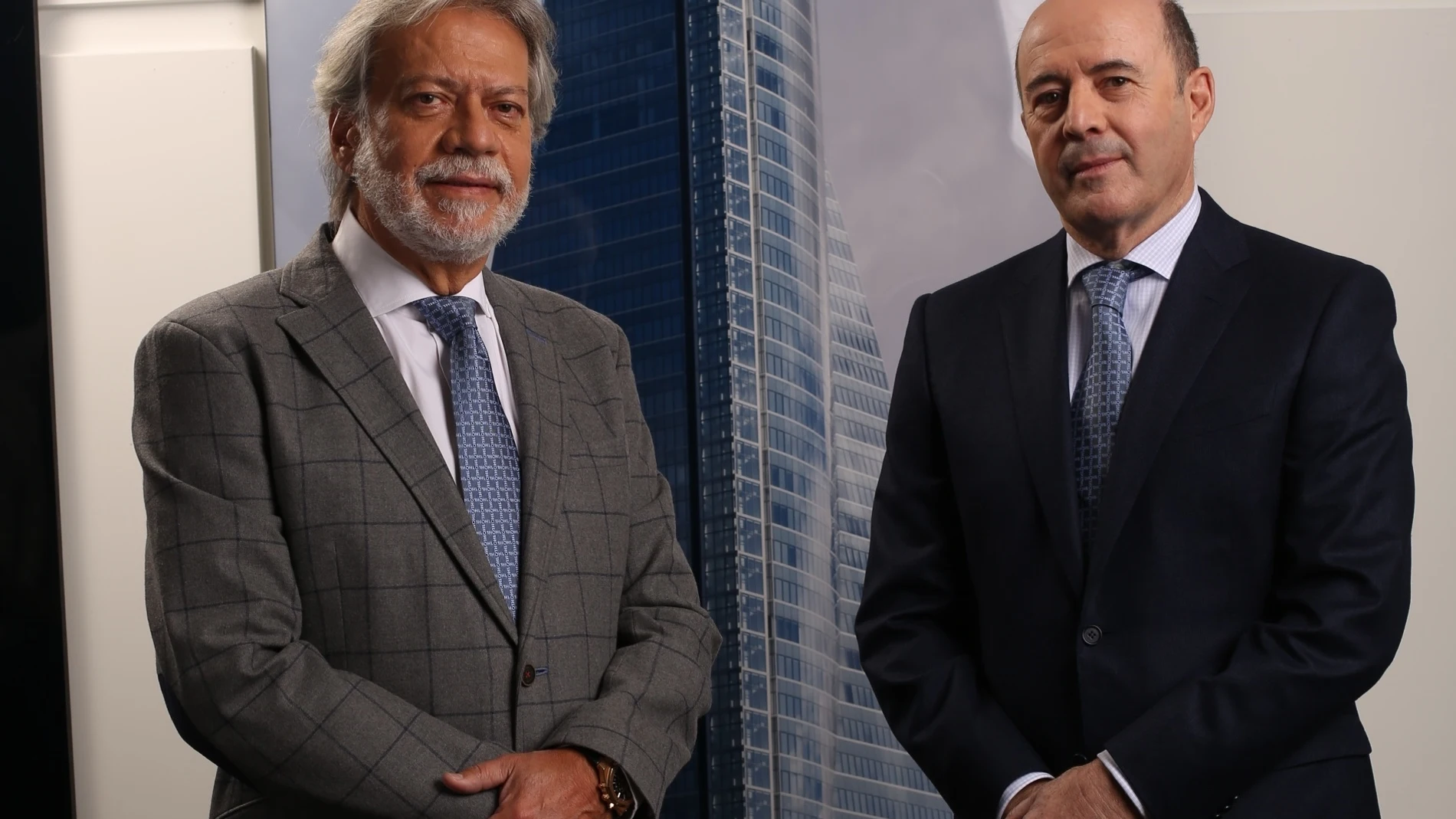 Luis Amodio (izq.), presidente de OHLA, y José Antonio Fernández Gallar, consejero delegado OHLA 19/05/2022