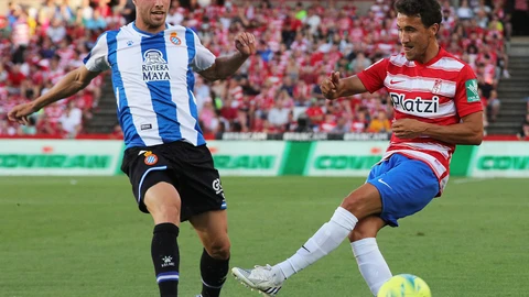 Luis Milla con el Granada. EFE/Pepe Torres.
