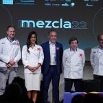 El alcalde de Madrid, José Luis Martínez-Almeida, y la vicealcaldesa, Begoña Villacís, ayer, en la inauguración de Mezcla 2022