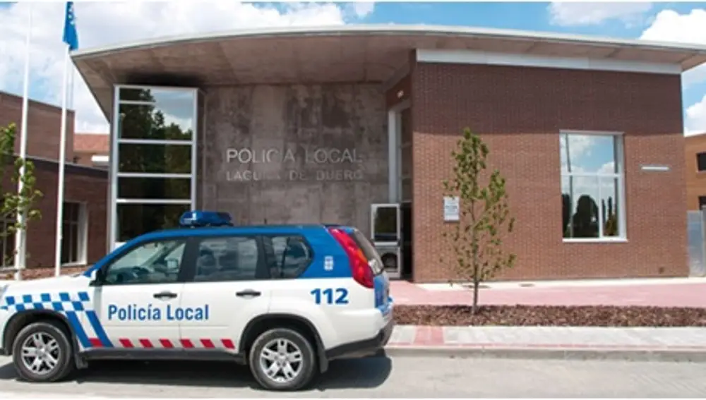 Exterior del edificio de la policía local de Laguna de Duero, en Valladolid