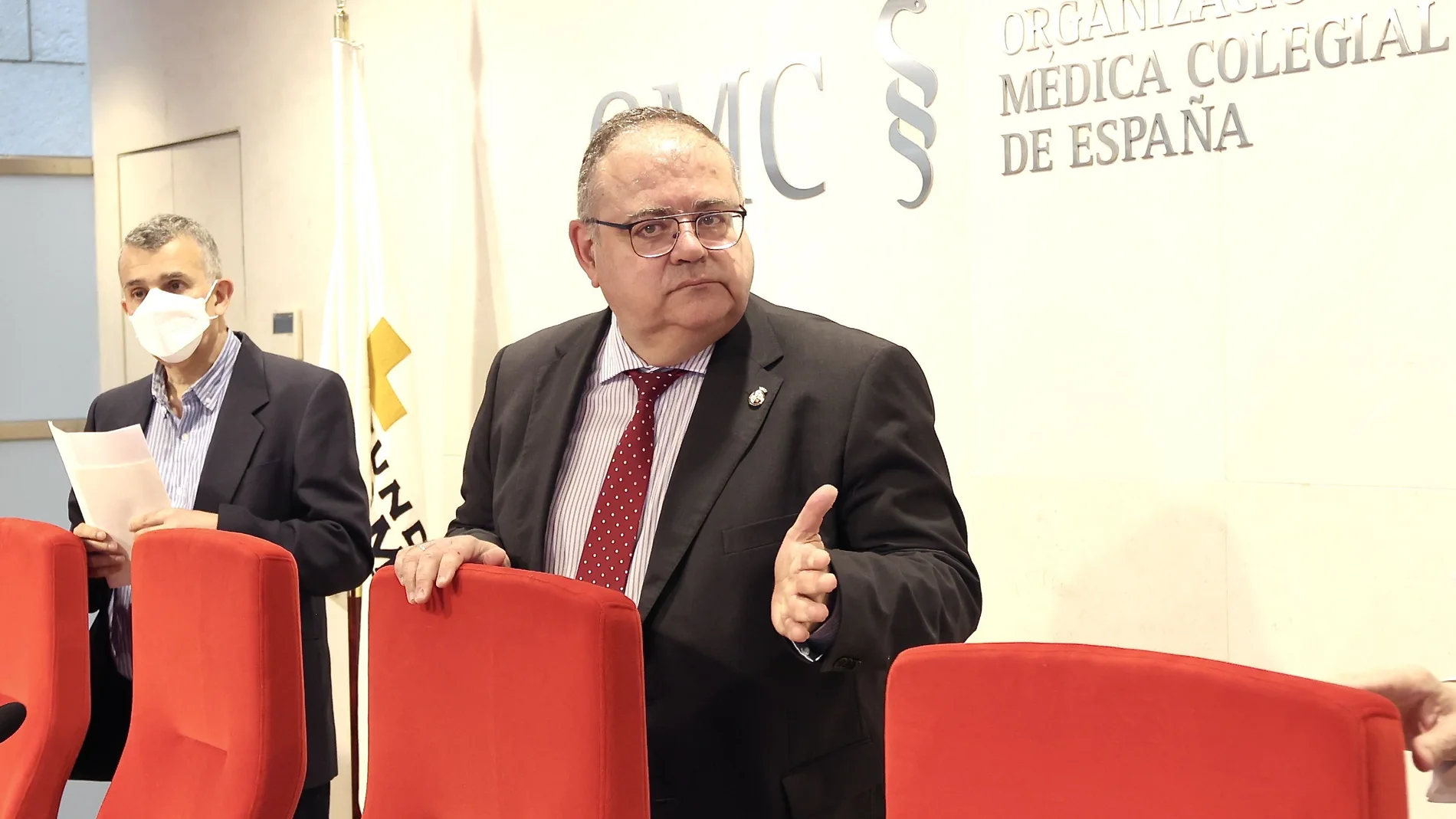 El consejero de Sanidad, Alejandro Vázquez, asiste a la Jornada 'Gestión de la Cronicidad. Las enfermedades silenciosas', organizada por la Fundación Bamberg.