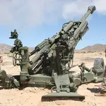 Un obús M777 operado por soldados de EEUU