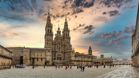 Vista de la impresionante Plaza del Obradoiro, con la imponente Catedral