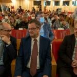 El consejero de Agricultura, Ganadería y Desarrollo Rural, Gerardo Dueñas, inaugura el congreso junto al rector de la Universidad de Salamanca, Ricardo Rivero, y el presidente de la Diputación Provincial, Javier Iglesias