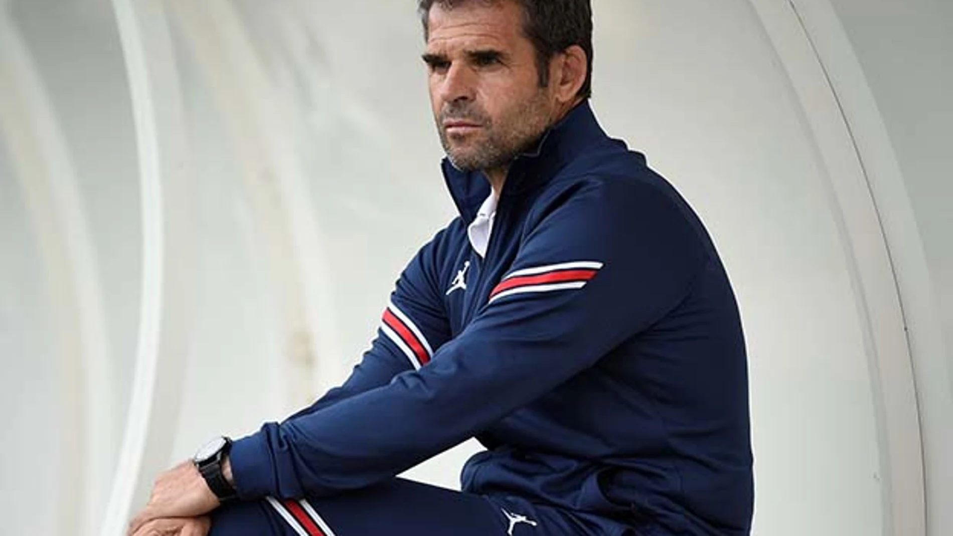 Didier Ollé-Nicolle, entrenador del París Saint-Germain femenino.
