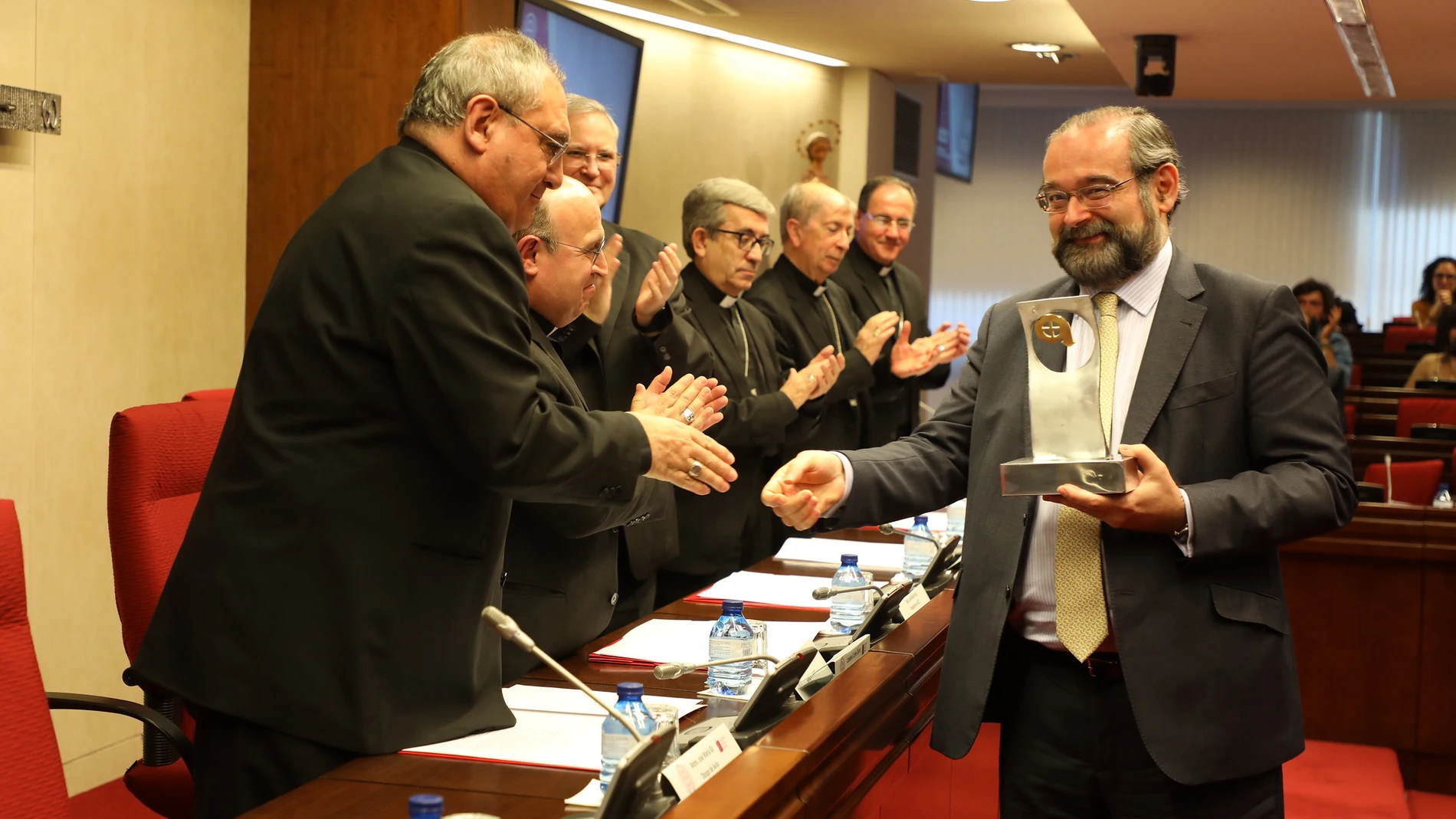 La Conferencia Episcopal Española ha distinguido al CEU con el Premio Bravo 2021 en Comunicación Digital.