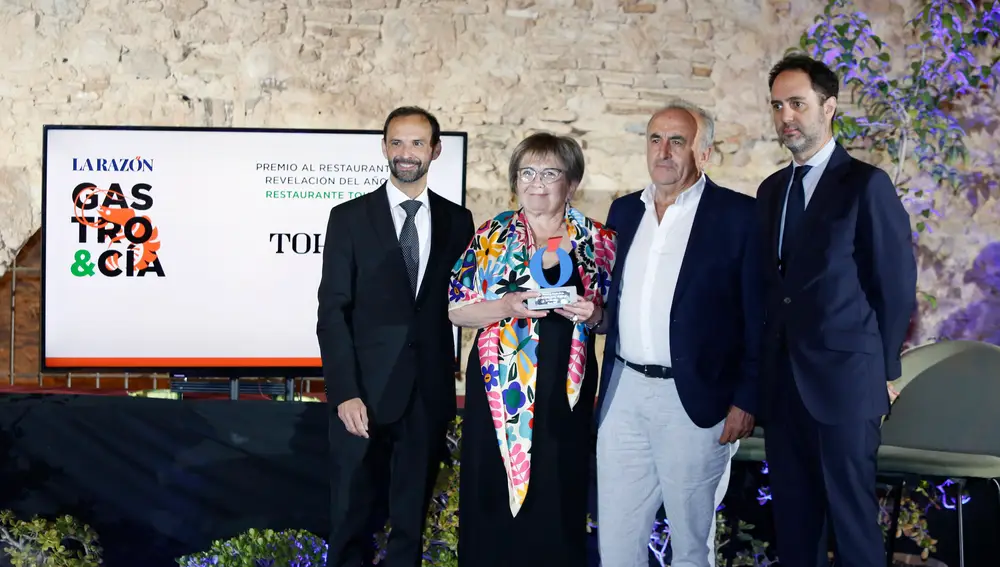 Los padres del chef Edu Pérez recogieron el premio a Restaurante Revelación del año