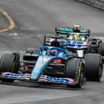 Fernando Alonso y Lewis Hamilton, durante el Gran Premio de Mónaco.