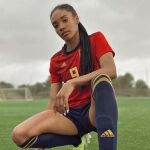 Salma Paralluelo, futbolista del Villarreal y de la Selección española.