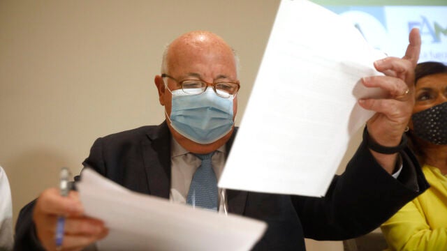 El consejero de Salud y Familias, Jesús Aguirre. EFE/Salas