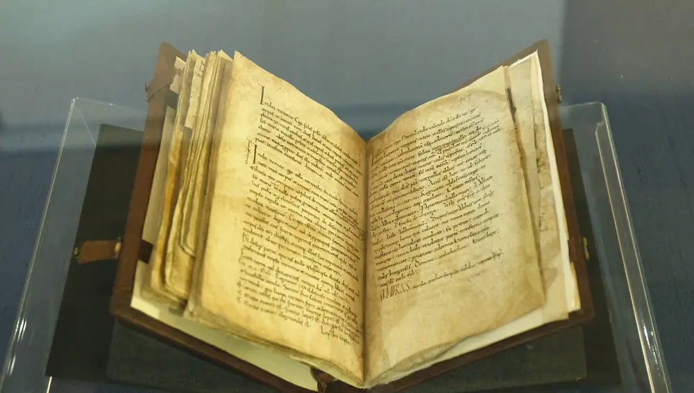 Réplica de los Cartularios de Valpuesta