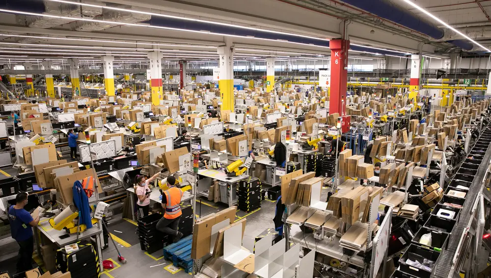 Centro logístico de Amazon en El Prat (Barcelona)