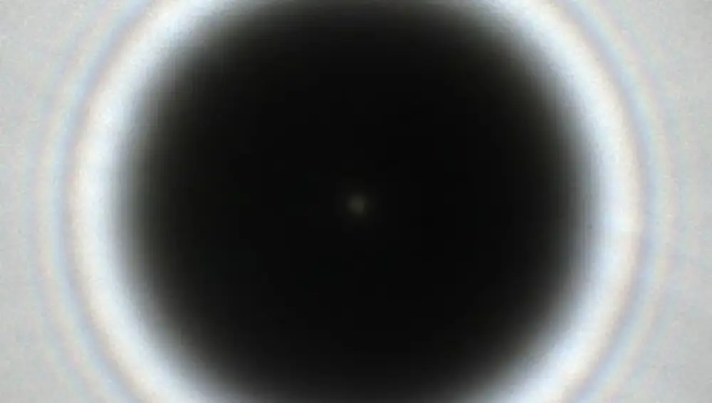 Punto de Arago: el punto de luz que aparece en el centro de muchas sombras