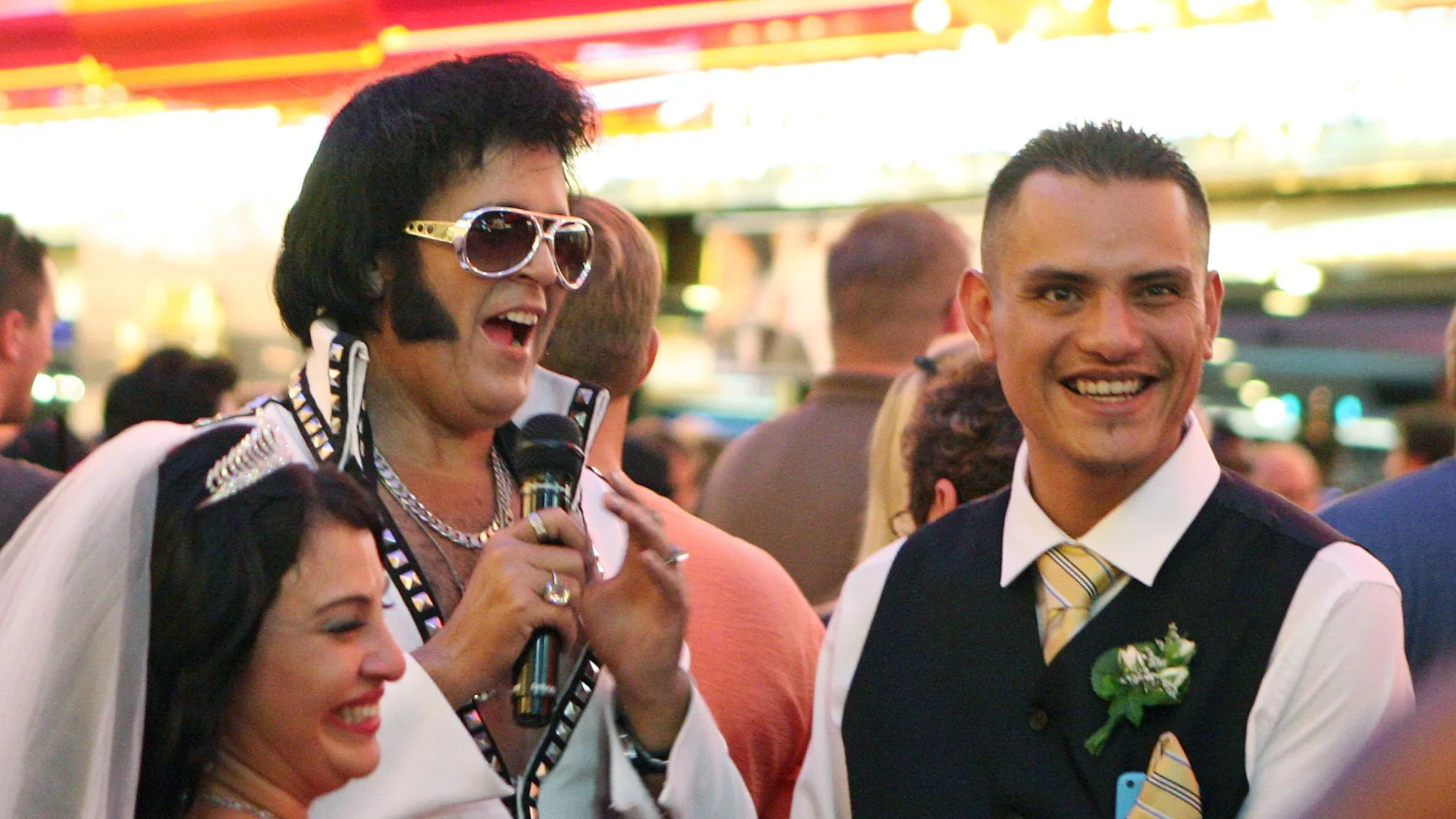 Peligran las bodas oficiadas por dobles de Elvis Presley en las capillas de Las Vegas