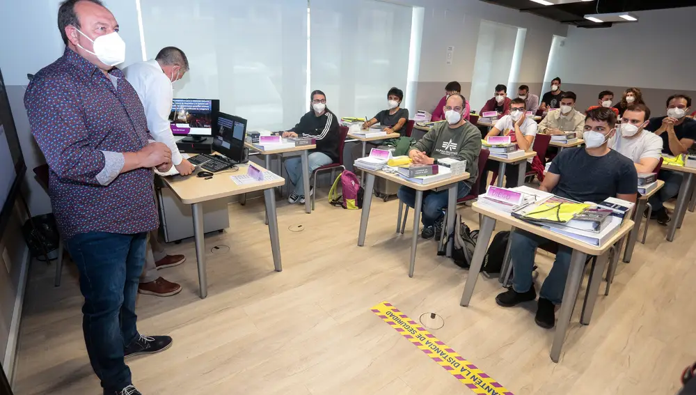 Inicio del curso preparatorio de la XV promoción de Maquinistas de los centros de formación de Renfe
