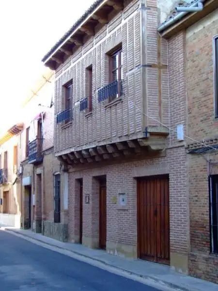 Fachada de la vivienda donde se encuentra en buzón