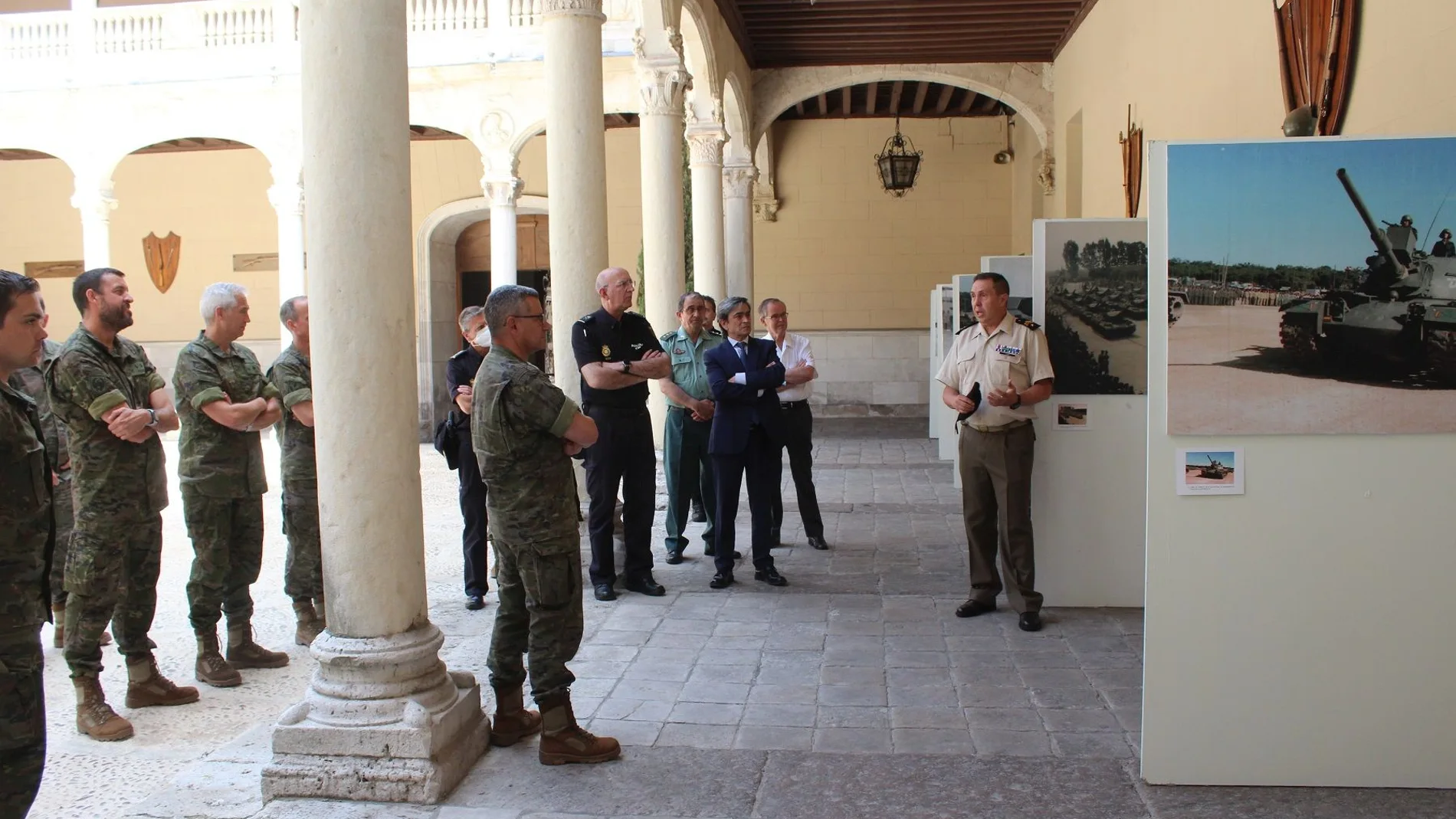 Inauguración de la exposición en el Palacio Real de Valladolid