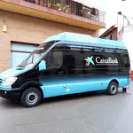 La oficina móvil de Caixabank que opera ya por los pueblos de Palencia
