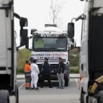 Camiones en huelga en el Wanda Metropolitano el pasado mes de marzo
