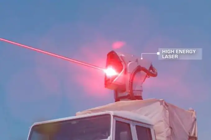 Así es el sistema de defensa Iron Beam, el arma láser israelí de ciencia ficción que derriba cualquier objetivo 