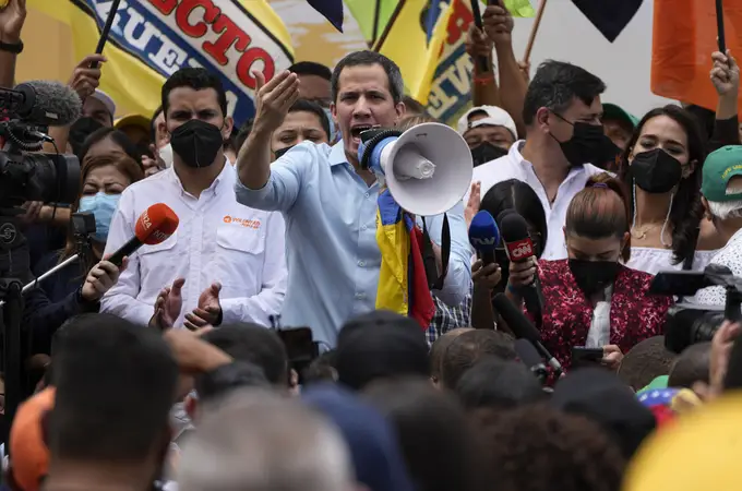 Guaidó, agredido: “Se ha puesto en juego la vida del presidente”