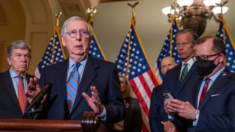 El líder de la minoría republicana en el Senado, Mitch McConnell