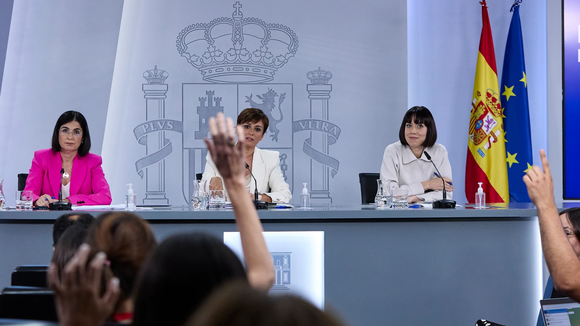 La ministra de Sanidad, Carolina Darias; la ministra portavoz, Isabel Rodríguez; y la ministra de Ciencia e Innovación, Diana Morant, comparecen después de que el Gobierno inicie la tramitación de la Ley de Equidad, Universalidad y Cohesión del Sistema Nacional de Salud