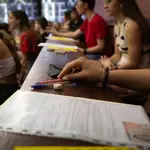 Los universitarios españoles muestran un grado de satisfacción media con sus estudios de 7,2 puntos sobre 10, apunta un estudio hecho público este martes de la Fundación BBVA