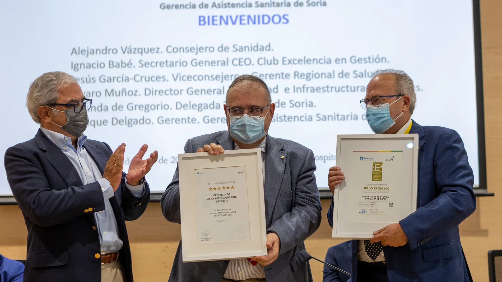 El consejero de Sanidad, Alejandro Vázquez, asiste a la entrega del sello EFQM 600 a la Gerencia Asistencial de Soria
