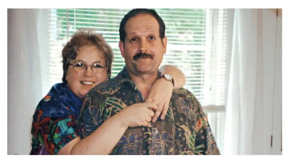Nancy Crampton Brophy con su marido Daniel, al que mató con una pistola