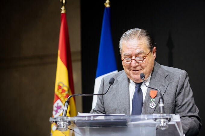 Nicolas Sarkozy impone a Vicente Boluda Fos en París la medalla de Caballero de la Legión de Honor, la más alta distinción otorgada por la República Francesa