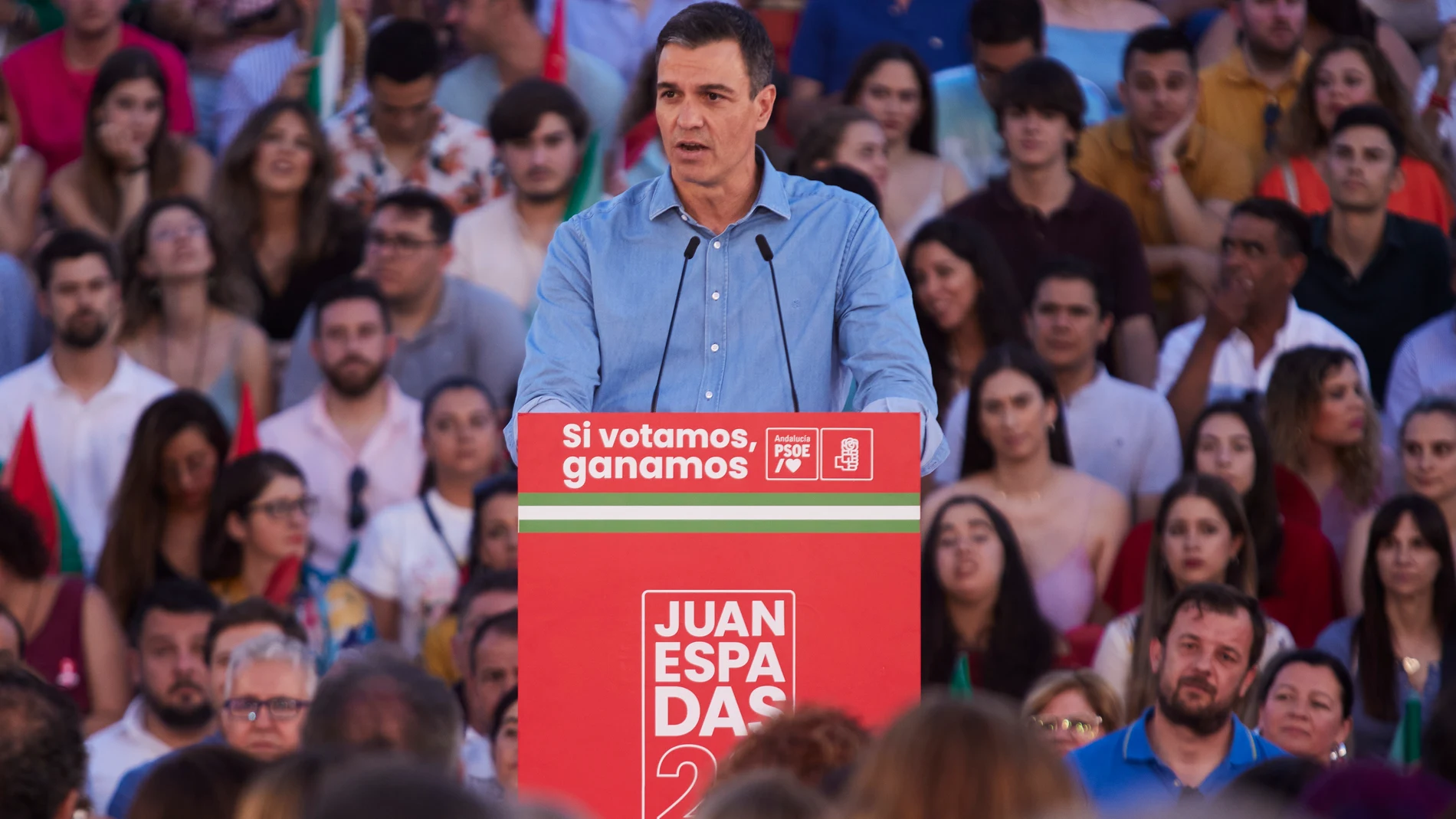 El presidente del Gobierno de España, Pedro Sánchez, durante el cierre de campaña del PSOE-A.