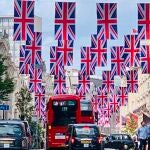 Decoraciones en las calles de Londres con motivo de la celebración del Jubileo de la Reina.