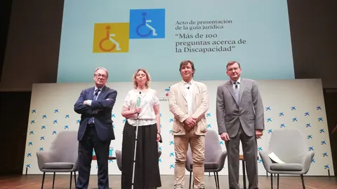 Marc Simón, Virginia Carcedo, Gregorio Saravia y José Ángel Martínez Sanchiz en la presentación de la guía