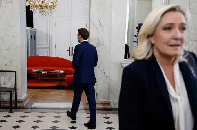 Macron recibe a los partidos en busca de salidas a la parálisis política