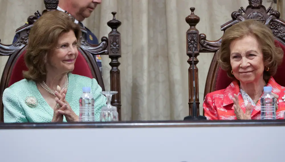 La reina Sofía, en una de sus últimas apariciones públicas, junto a la reina Silvia de Suecia