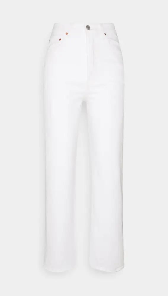 Jeans rectos tobilleros Ribcage en color blanco, de Levis