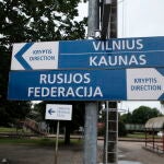 Señales del tráfico ferroviario en la frontera entre Kaliningrado y Lituania