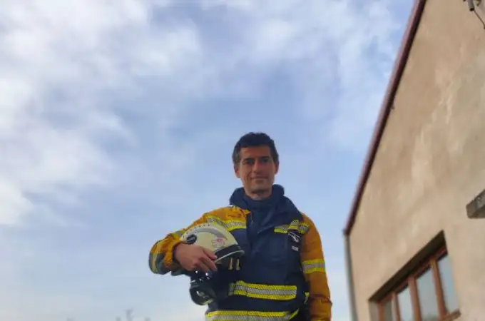Un bombero de la Sierra de Leyre: “Da mucha rabia ver cómo en algunas comunidades faltan medios mientras nos jugamos la vida”