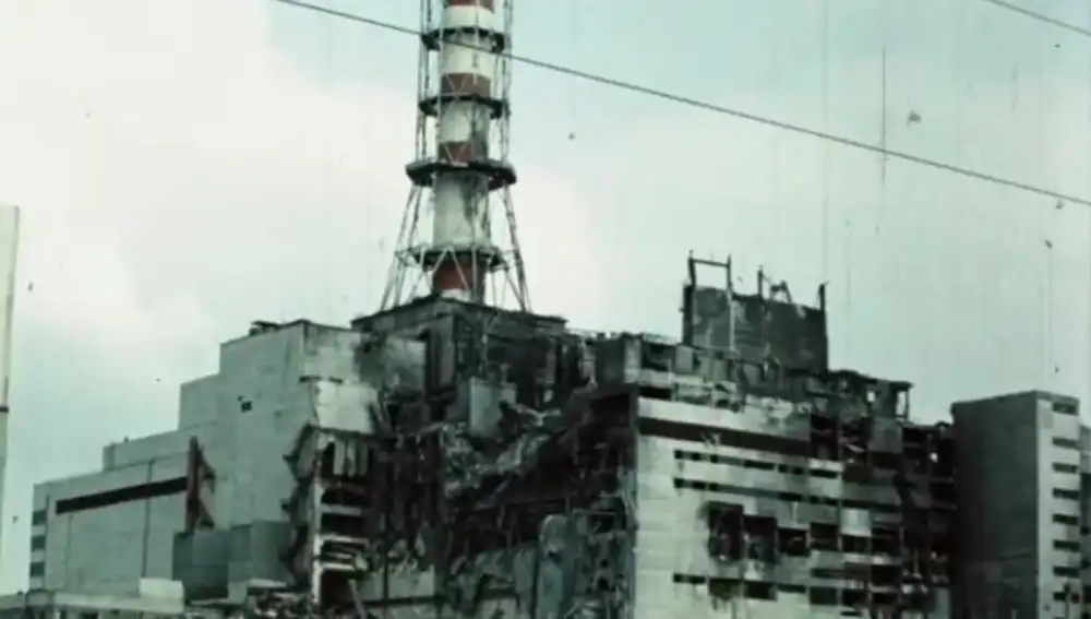 Imagen de la central nuclear tras el accidente