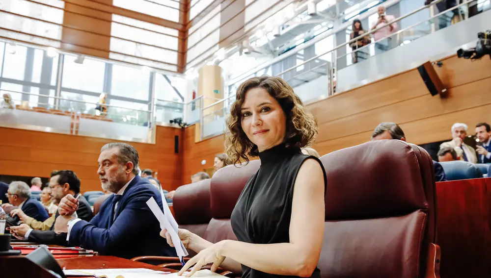 La vindicación de Ayuso y su hermano