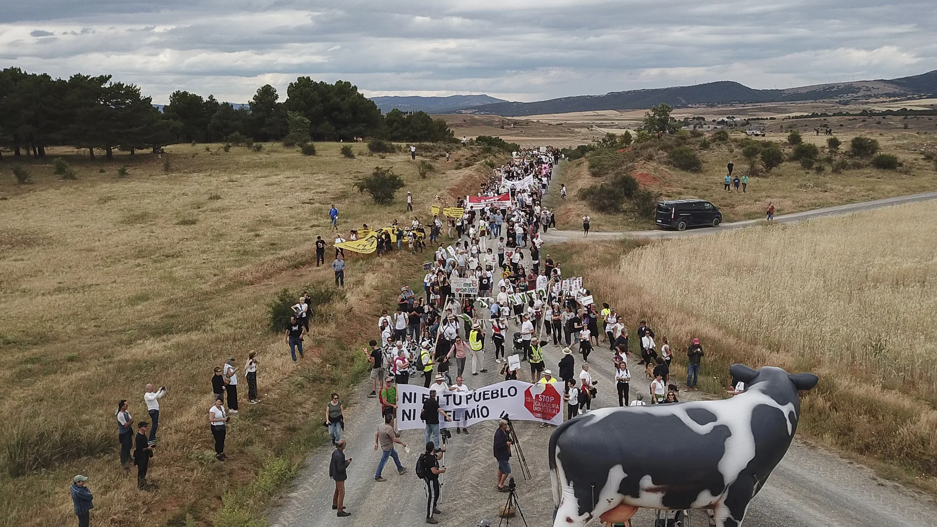 Manifestación contra la macrovaquería de Noviercas (Soria)