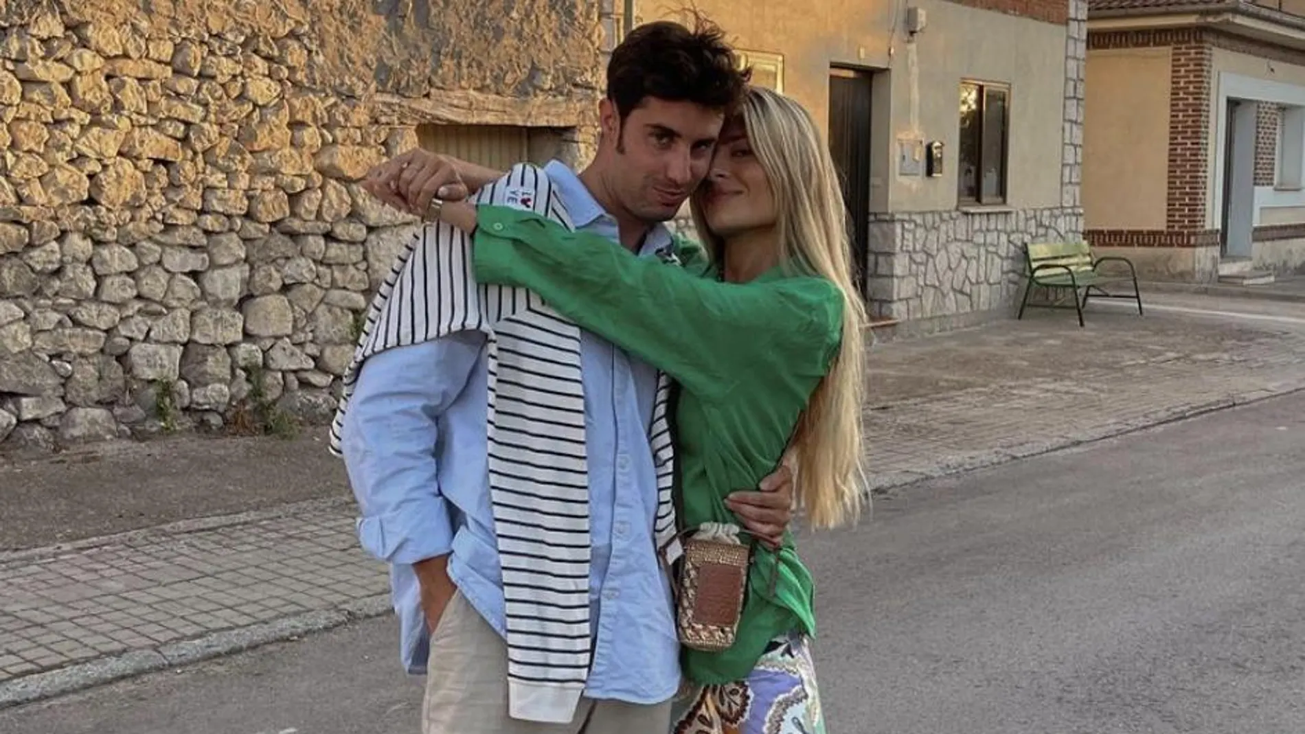 Imagen de Teresa Andrés con su futuro marido.