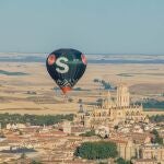 Globos aerostáticos sobrevolando Segovia 