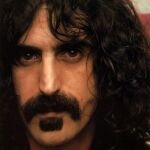 El músico estadounidense Frank Zappa