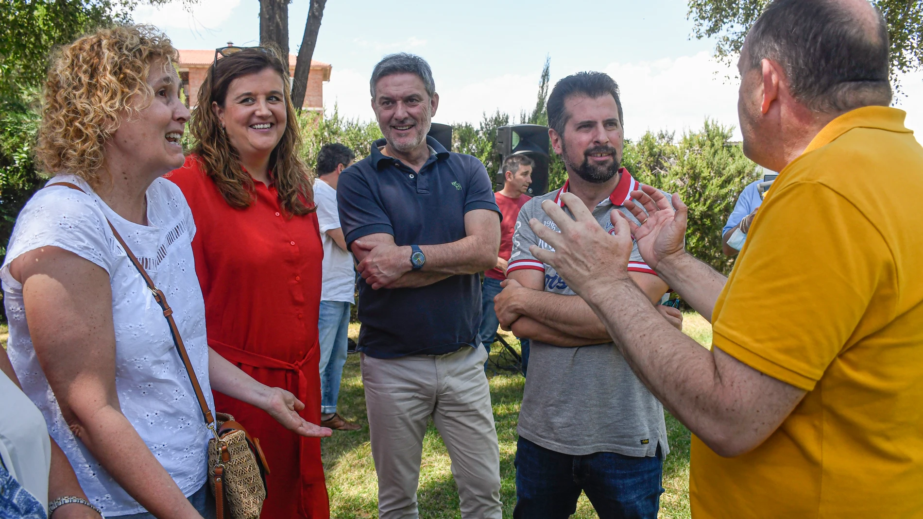 Celebración de la Fiesta de la Rosa del PSOE de Segovia con la participación del secretario general del PSOECyL, Luis Tudanca; junto al secretario provincial del PSOE, José Luis Aceves; y José Luis Vázquez, entre otros