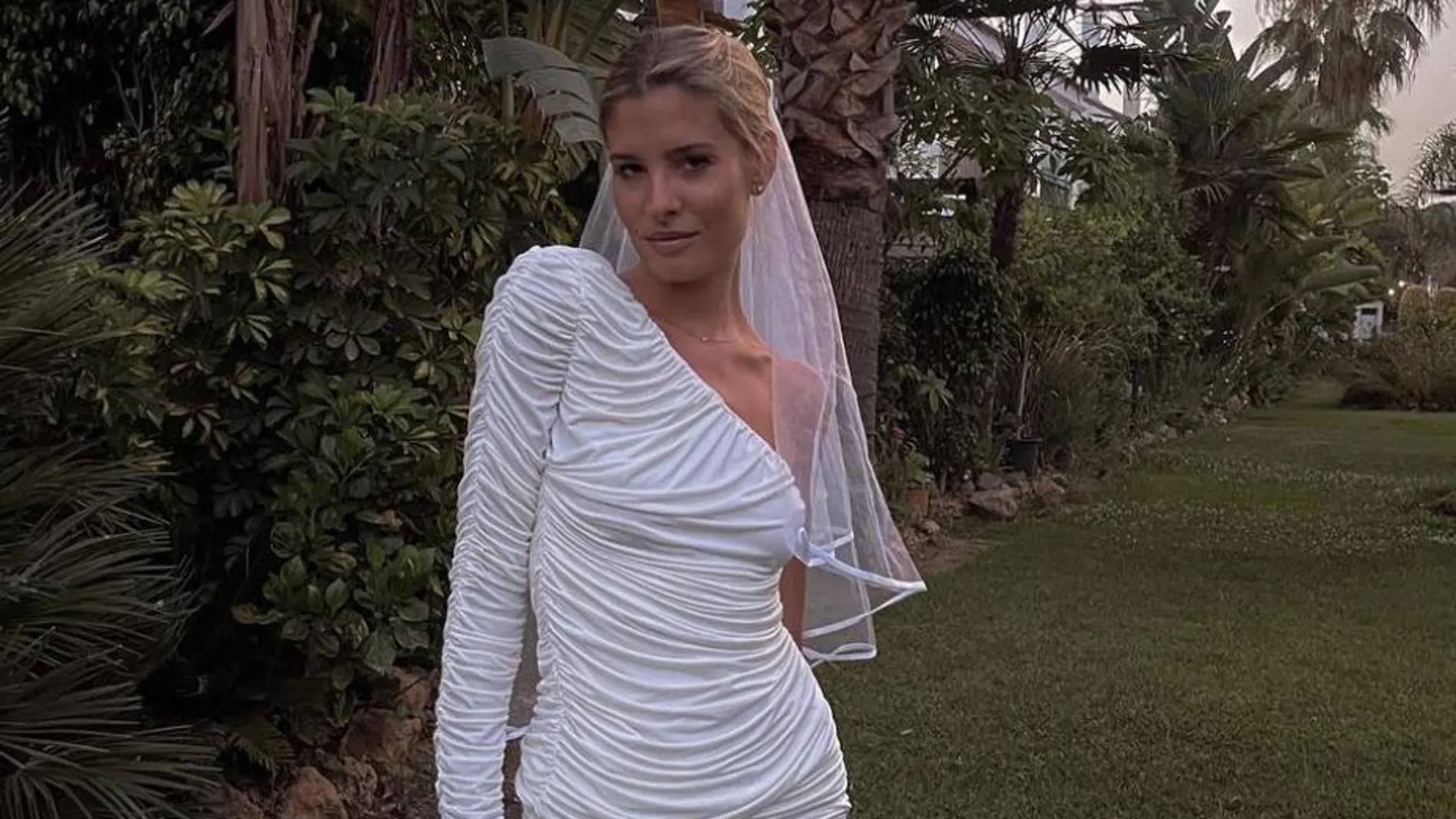 Teresa Andrés con un vestido de novia muy particular.