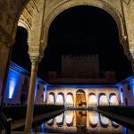 Patio de los Arrayanes de la Alhambra incluido en la programación del Festival Internacional de Música y Danza de Granada. EFE / Miguel Ángel Molina.