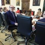 El Defensor del Pueblo, Ángel Gabilondo, preside la primera reunión de la Comisión Asesora para investigar los abusos en la Iglesia